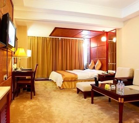 داليان Everbright Hotel الغرفة الصورة